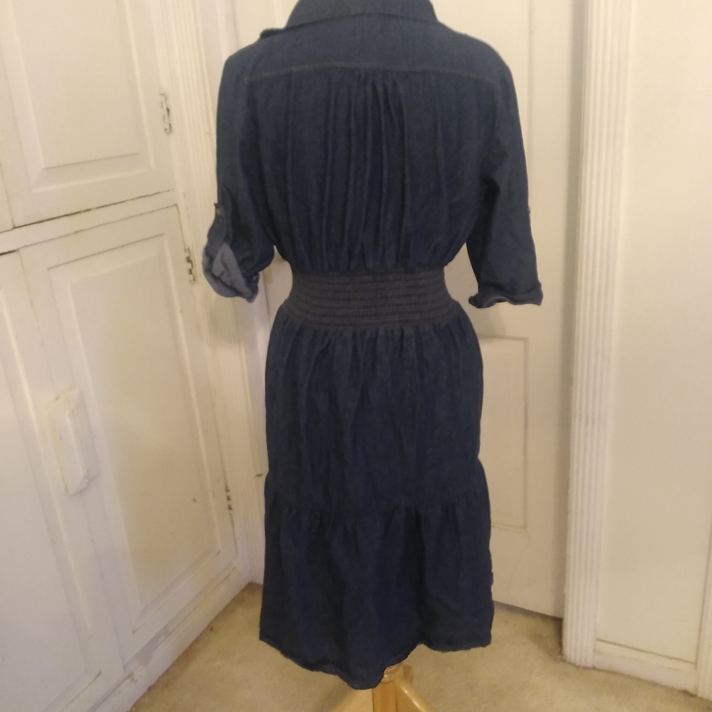 Dress - Picture 5 of 5